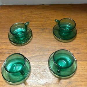 Vintage Arko Agate green depression uranium glass lot of (4) tea cups & saucers